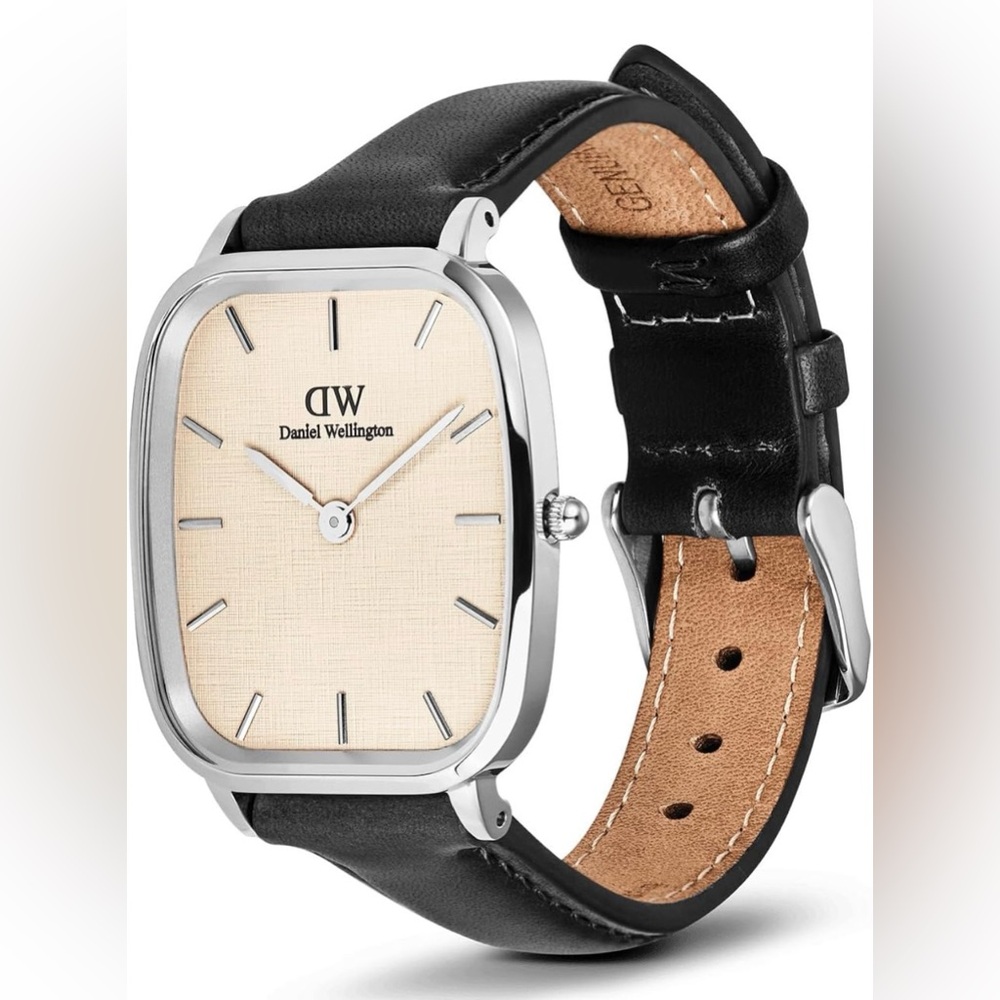 Daniel Wellington Black Leather Strap Watch with Cream Dial